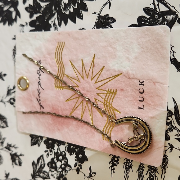 Free people luck necklace jr7 - Picture 3 of 6
